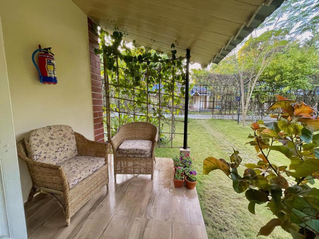 Bougainvillea Retreat & Spa Kaharpara Luaran gambar